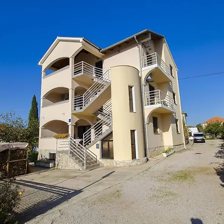 Apartament Marko *